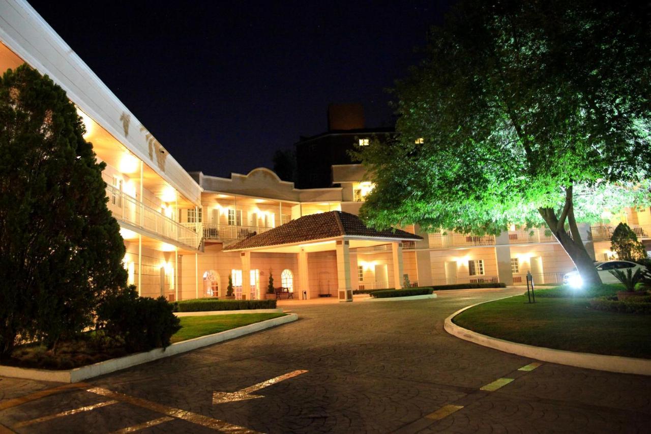 טולה דה איינדה Hotel Real Del Bosque Golf And Spa מראה חיצוני תמונה