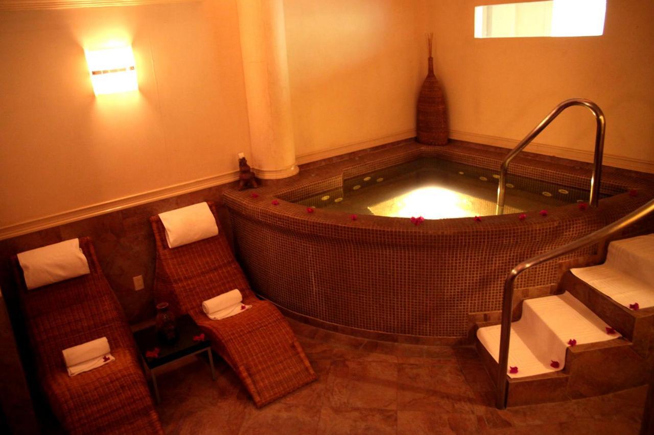 טולה דה איינדה Hotel Real Del Bosque Golf And Spa מראה חיצוני תמונה