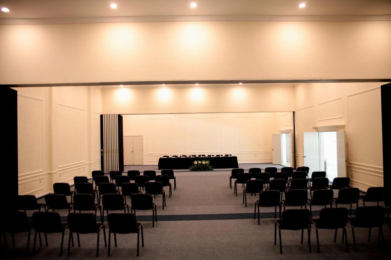 טולה דה איינדה Hotel Real Del Bosque Golf And Spa מראה חיצוני תמונה