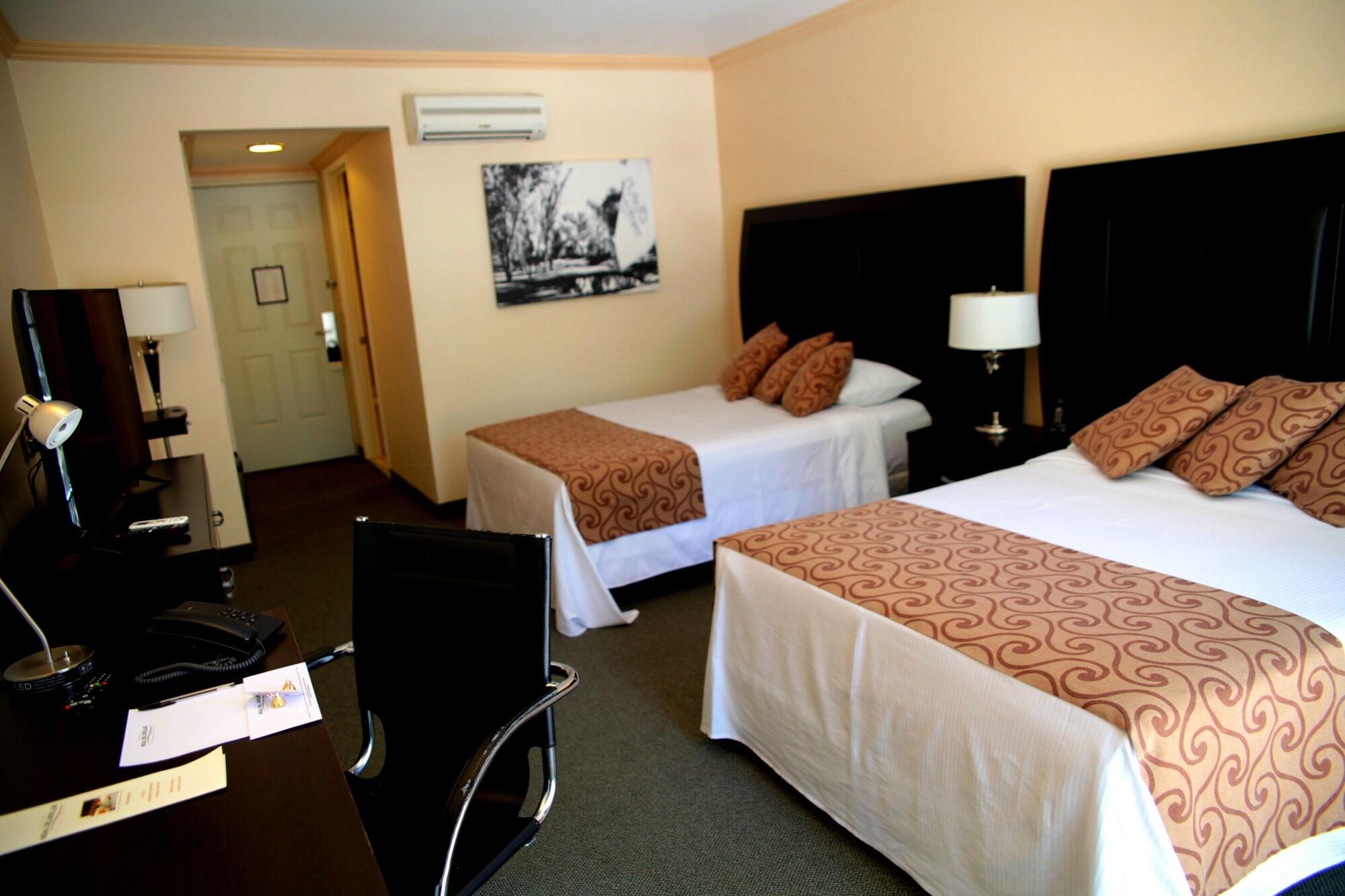 טולה דה איינדה Hotel Real Del Bosque Golf And Spa מראה חיצוני תמונה