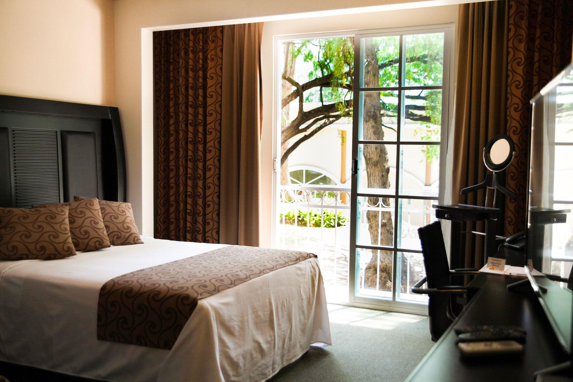 טולה דה איינדה Hotel Real Del Bosque Golf And Spa מראה חיצוני תמונה